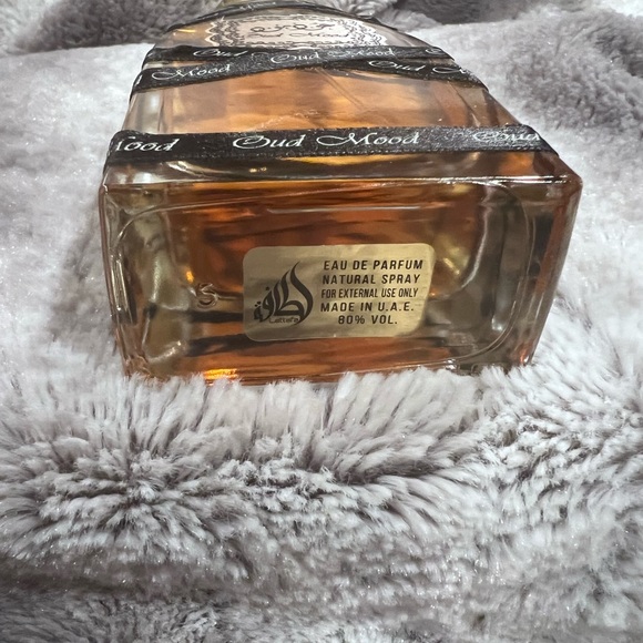 Lattafa Oud Mood Parfum Spray - Picture 8 of 8